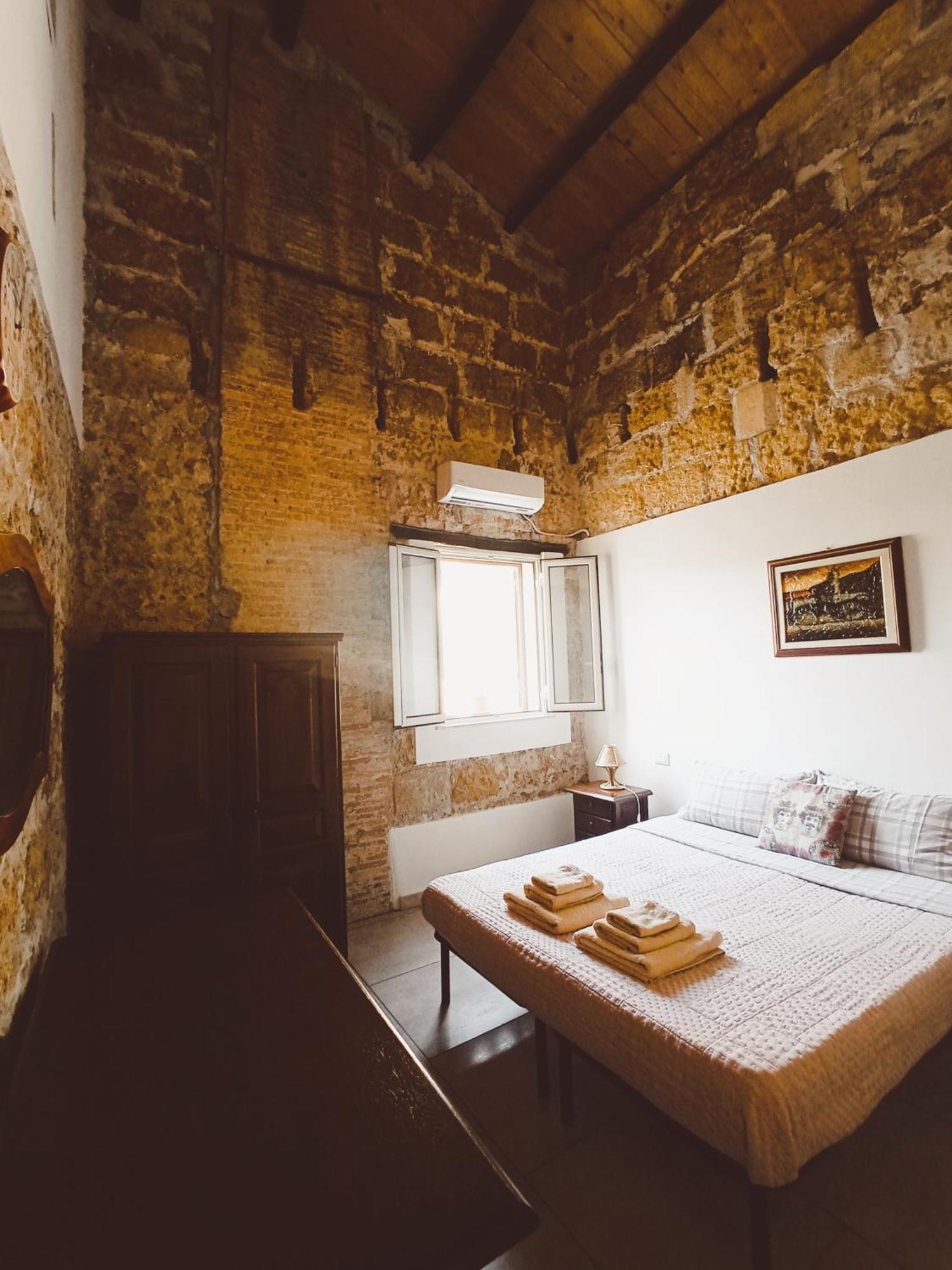 Zyz La Kalsa Palerme
