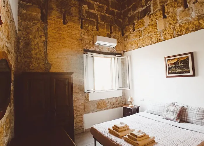 Zyz Apartments La Kalsa